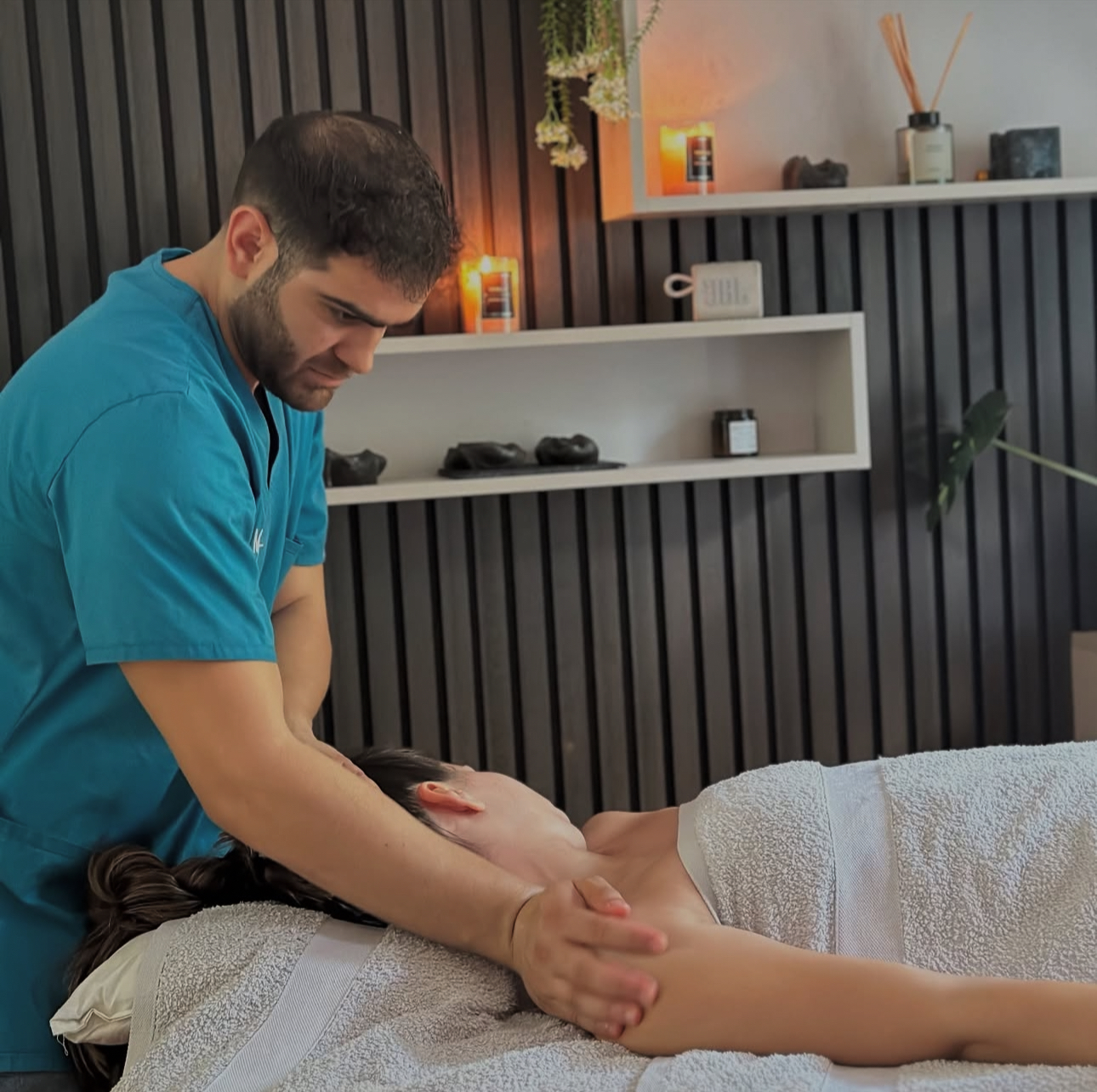 Physiotherapy treatment session